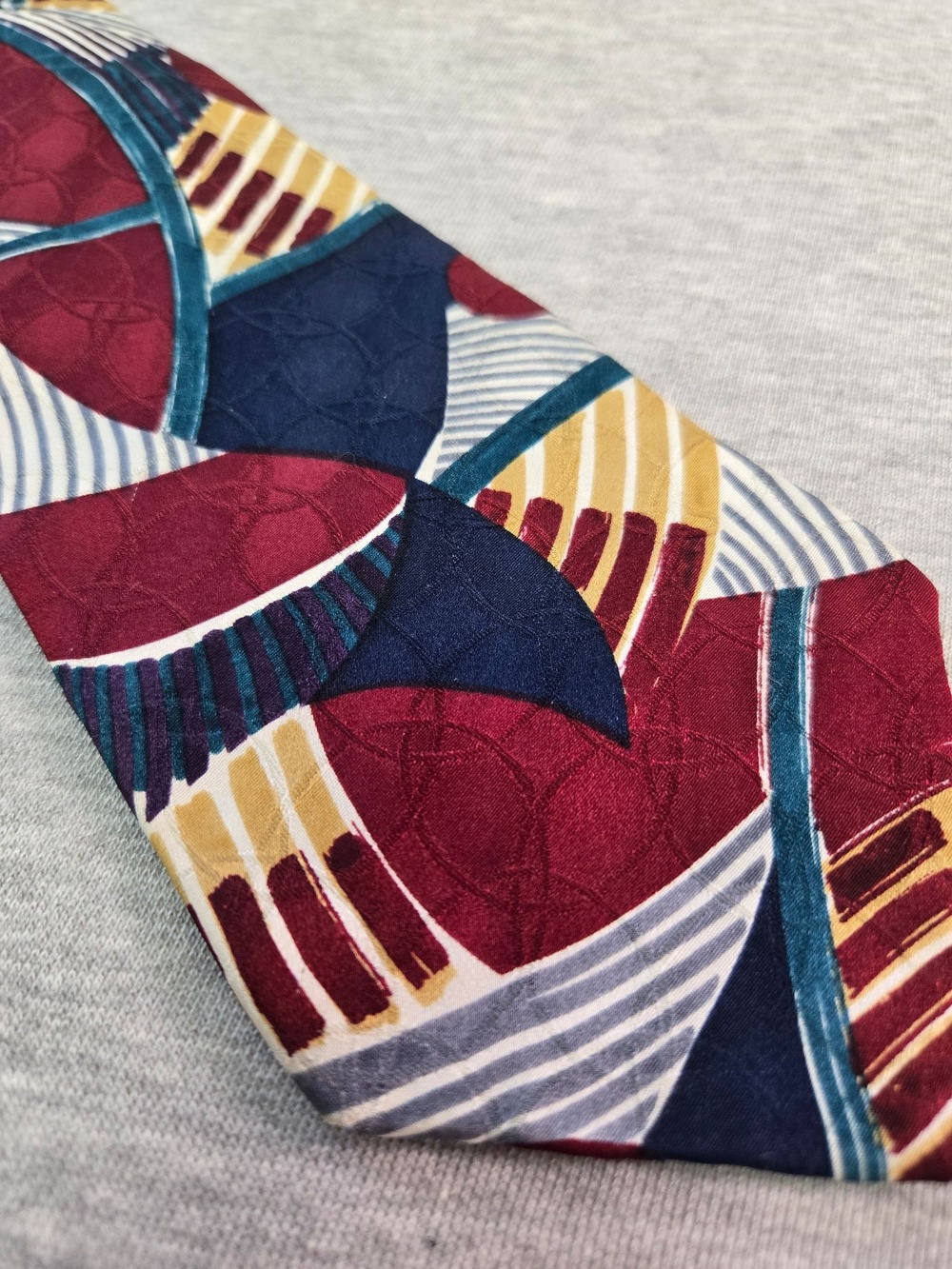 Vtg Cezani Tie Mens One Size Red Multicolor Silk Geometric Abstract Woven Print